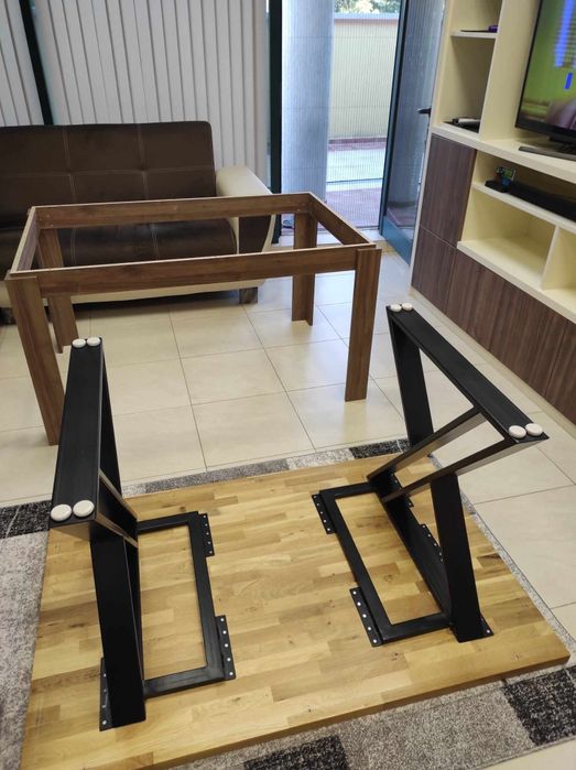 Метални крака за маса