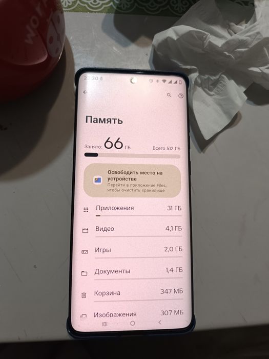 Продали флагманский телефон мотрола