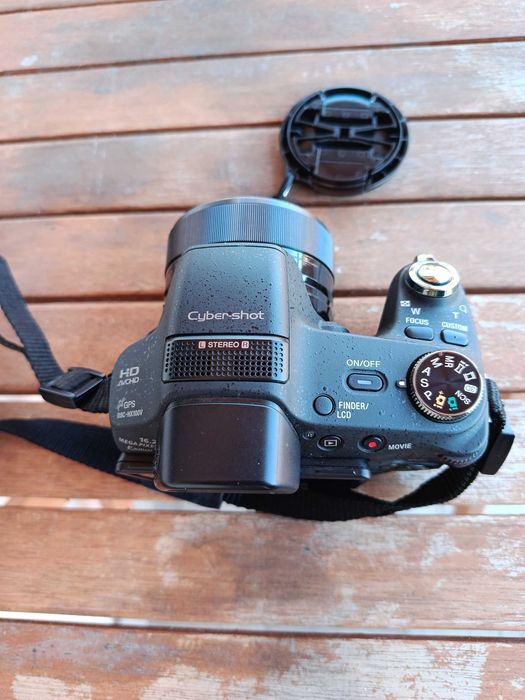 Sony Cyber-shot DSC-HX100V / 30x Zoom / Full HD
