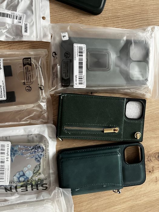 Кейсове за iphone 13. Общо 11 бр за 10 евро