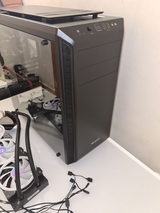 Carcasa be quiet si Cooler Aquirys