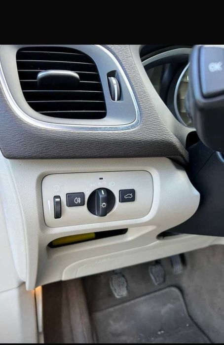 Volvo V40  D4  1,6 motor 116 cp-84 kWh    consum mic
