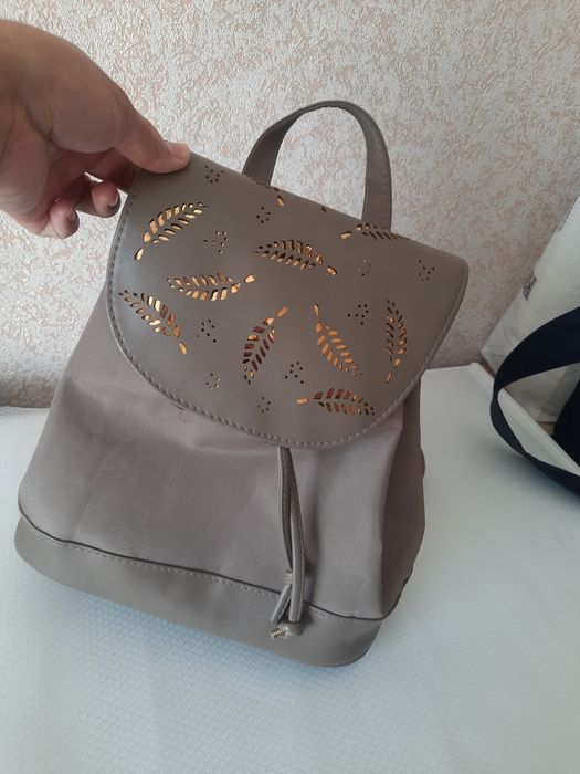 Продам рюкзак 2000