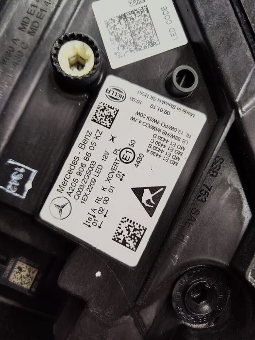 Far Faruri Multibeam C klass w205 facelift lci