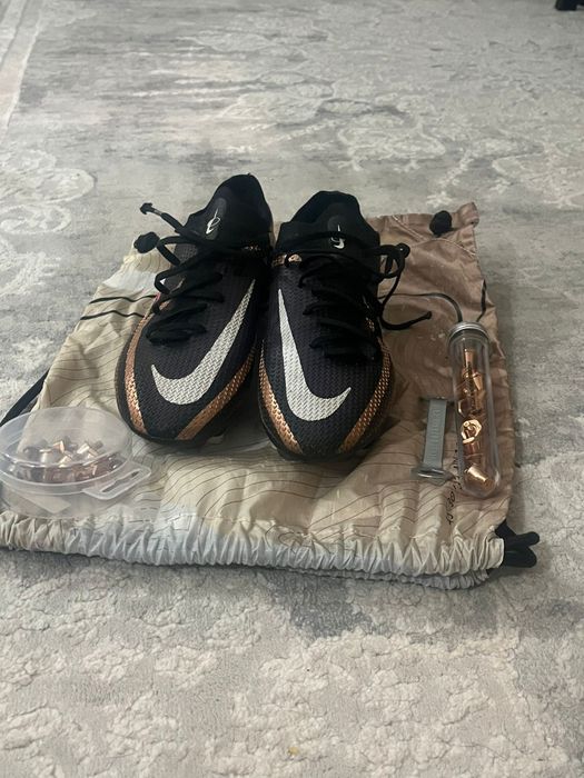 Ghete de fotbal,aproape noi