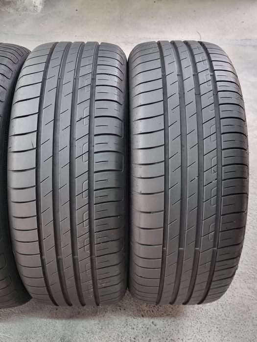 225/55/17 Goodyear 4Броя: 240€ 7мм