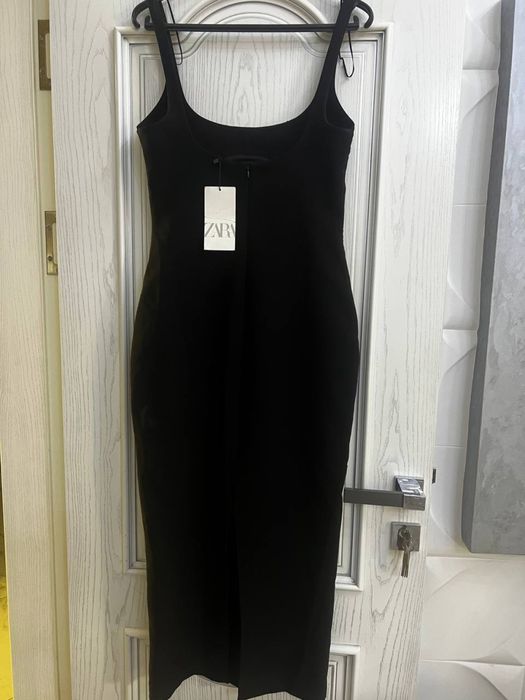 Платье Zara