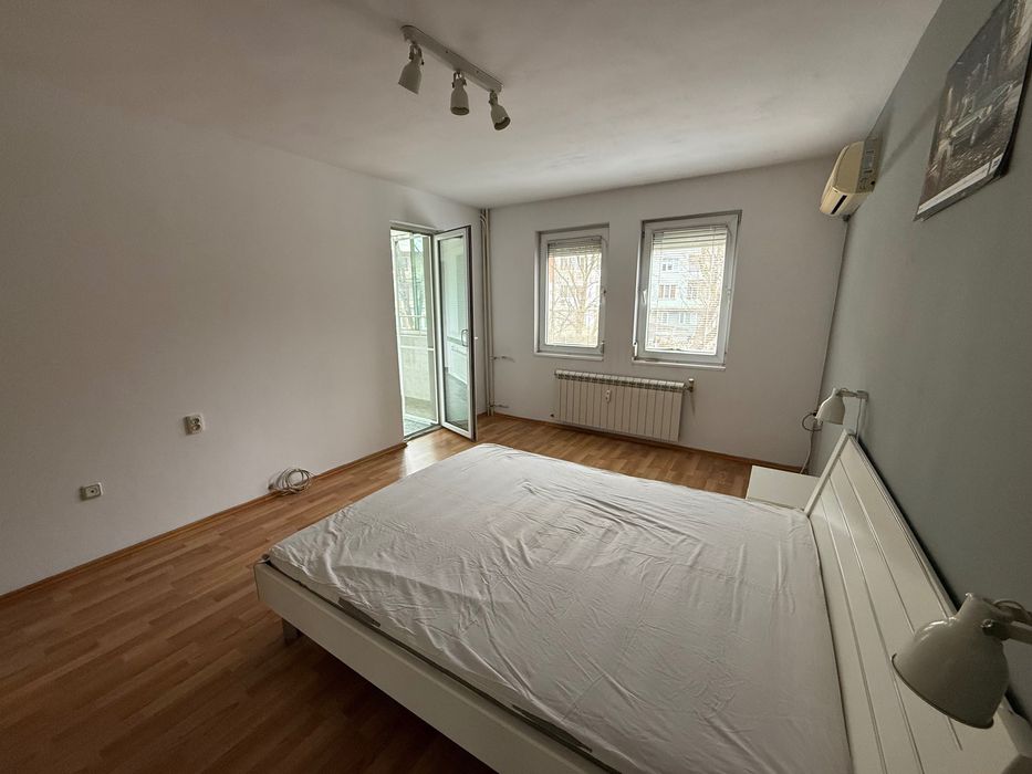 4 стаен Сторгозия ТУХЛЕН апартамент