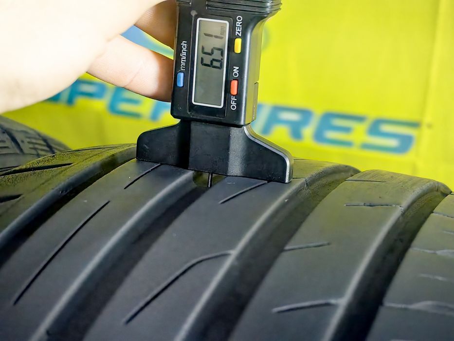 235/45R19 Toyo 2022 7-6,5mm stare impecabila