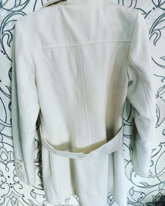 Белое пальто размер 48