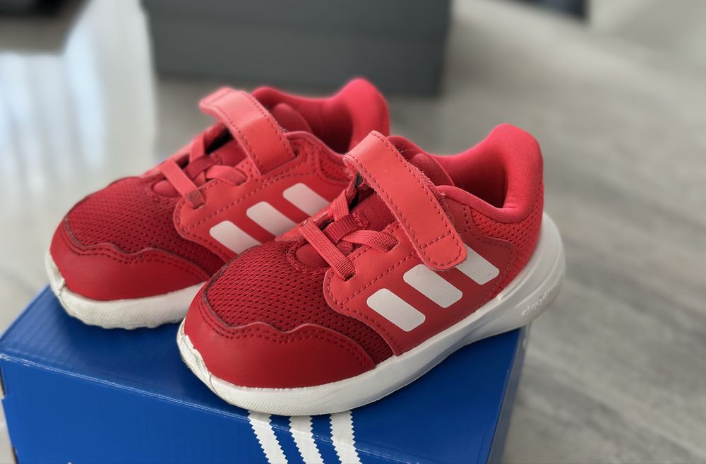 Детски Оригинални маратонки “Adidas”