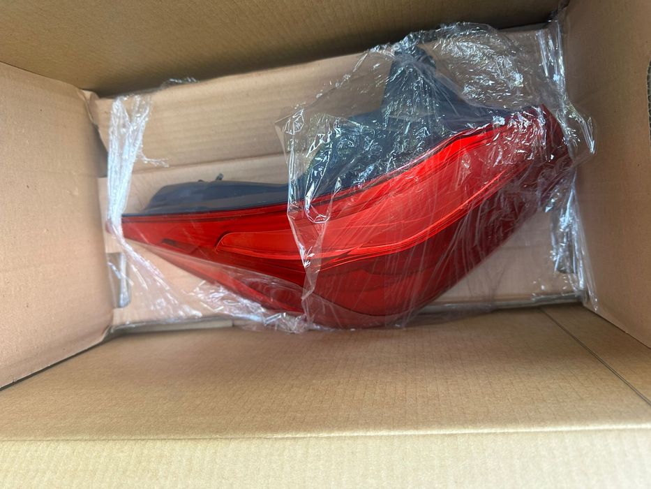 Оргинални фарове за BMW 5та серия седан F90