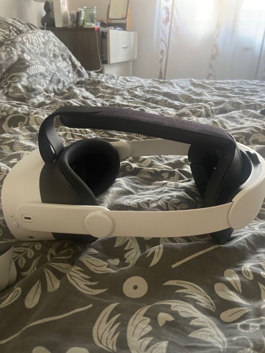 Oculus Quest 3s vanzare