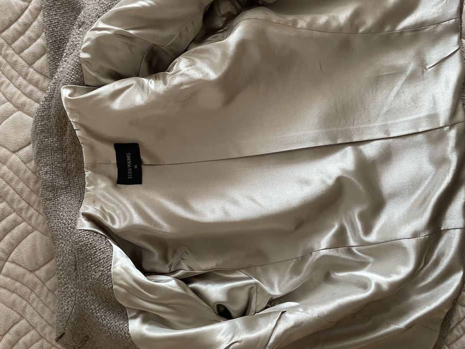 Пиджак с юбкой luisa wang