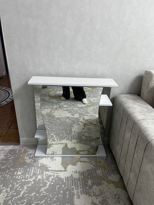 Продам зеркало шкаф в ванну