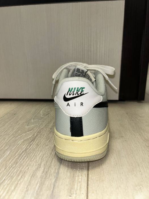 Nike AIR Force 1 '07 LV8