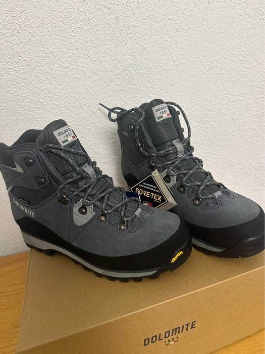 Чисто нови туристически обувки Dolomite Zermatt GTX Vibram