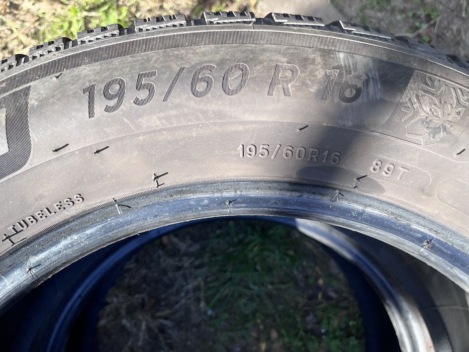 Продавам 2бр зимни гуми Michelin Pilot 6 195/60R16