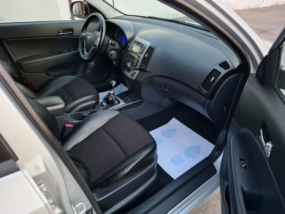 ~Hyundai i 30 cw Style 1.6 Diesel /Euro  5 Import Germania ~