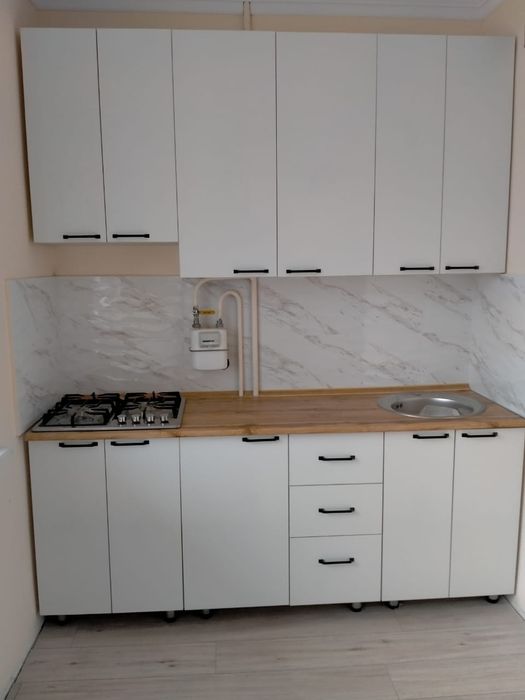 Продам кухонный гарнитур в Алматы