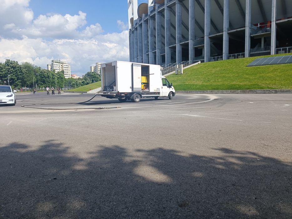 Sablare mobila, umed sau uscat