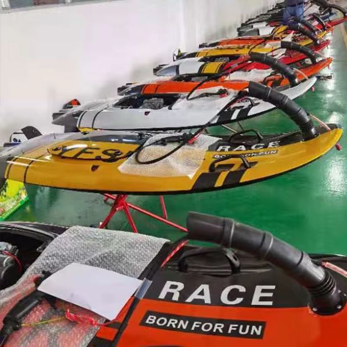 Водный моторный серфинг