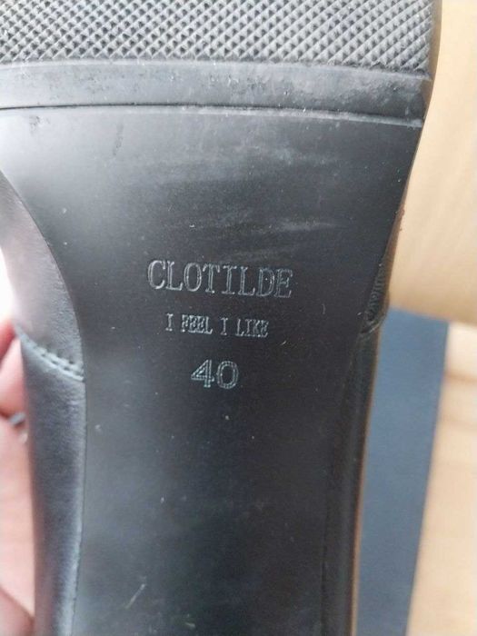 Продам туфли женские