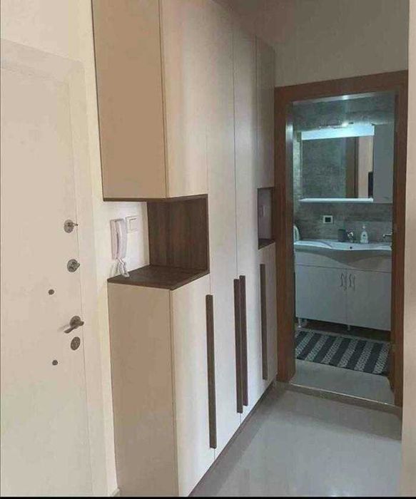 Дава се под наем Двустаен апартамент в Бургас, Славейков - 57 кв.м за 204 € - Снимка #1