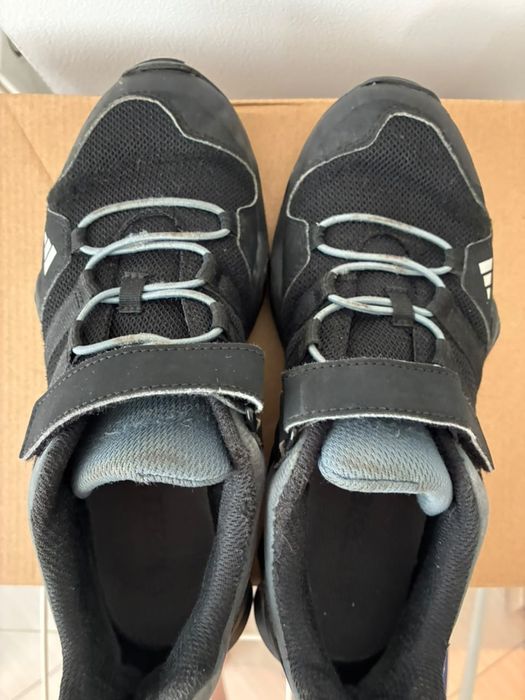 Кроссовки Adidas размер 36