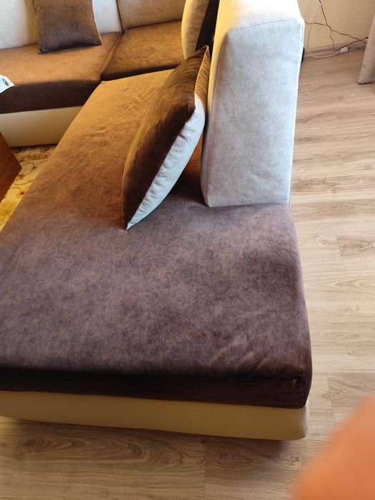 Ъглов диван за хол