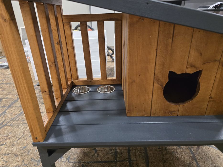 Casuta / cusca pisici cu terasa suspendata