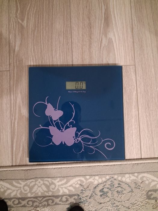 Весы срочно в отличном состоянии