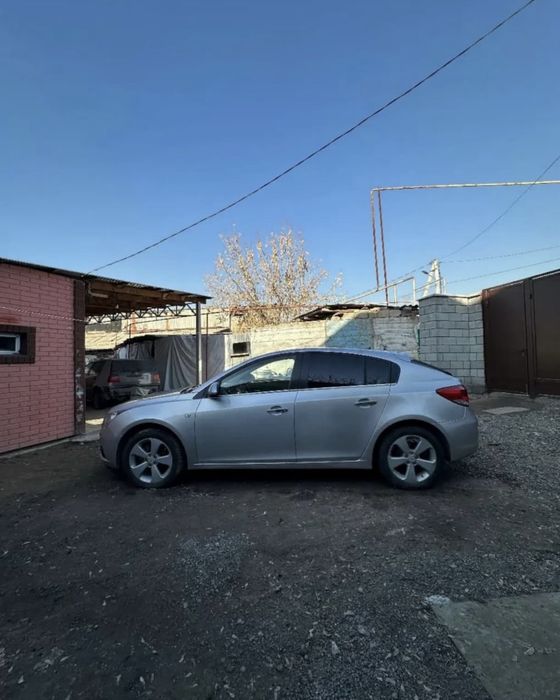 Chevrolet Cruze 1.8