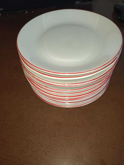 Порцеланови чинии,плата
