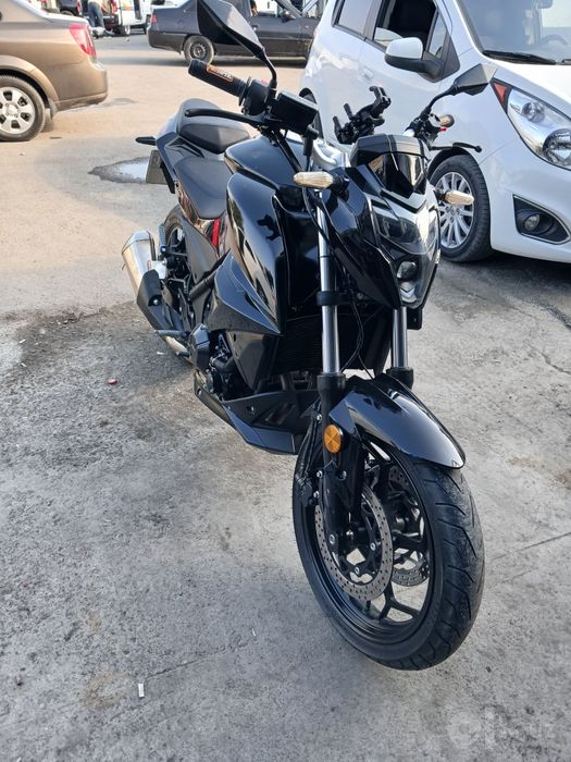 Qj moto stret 500cc