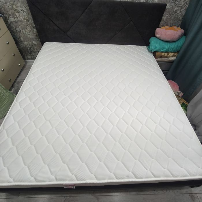 Продам матрас 180*200