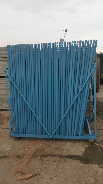 Фасадно скеле италианско рециклирано като ново