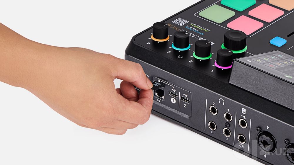RØDECaster Pro II — Professional Audio Mixer / Podcast Studio