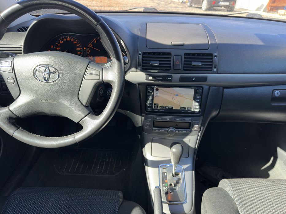Тойота Авенсис Toyota Avensis 1.8 vvti Автомат На части!!!