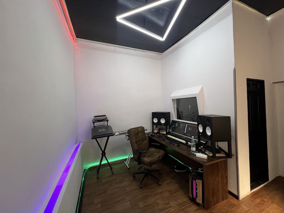 Studiya  IM.Sound ovoz va musiqaning professional uyiga tashrif buyuri