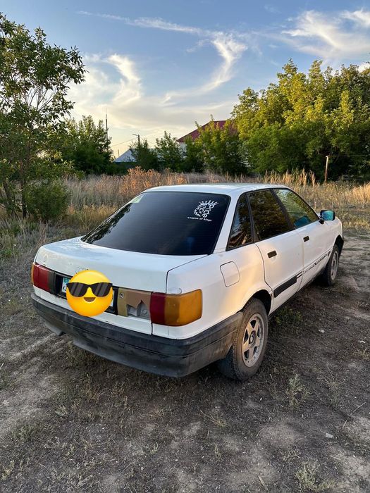 В продаже Ауди 80 б3