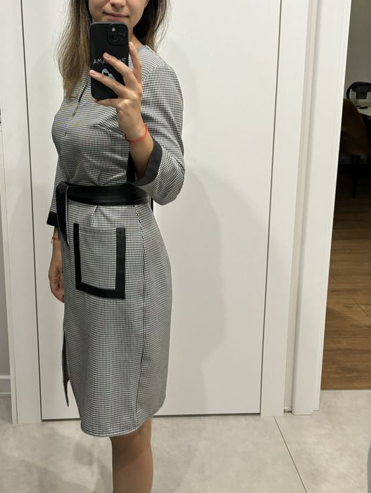 Елегантна рокля, като чисто нова е