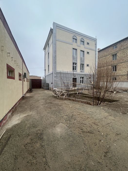 Коммерция + жилые этажи - готовый доходный объект