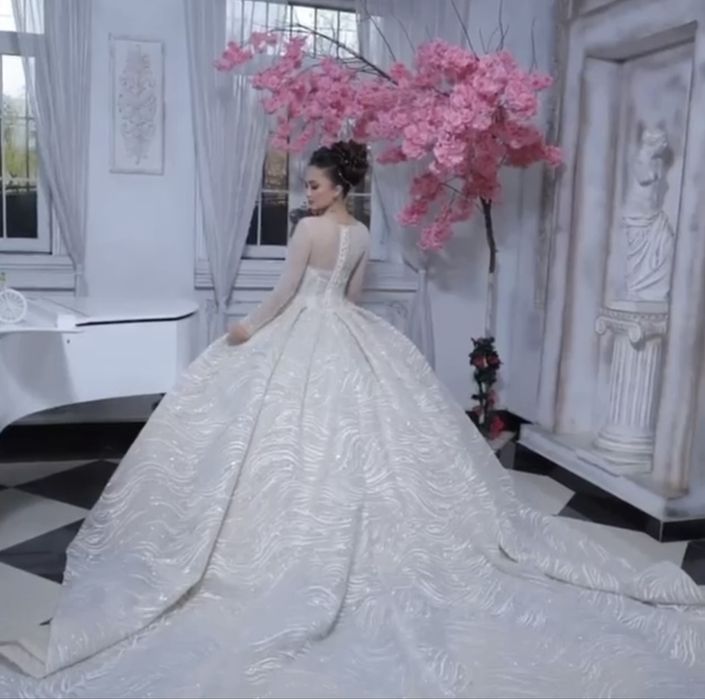 Срочно продаётся готовый бизнес прокат свадебных платьев