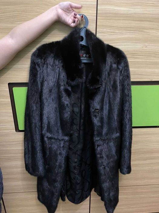 Продам норковую шубу