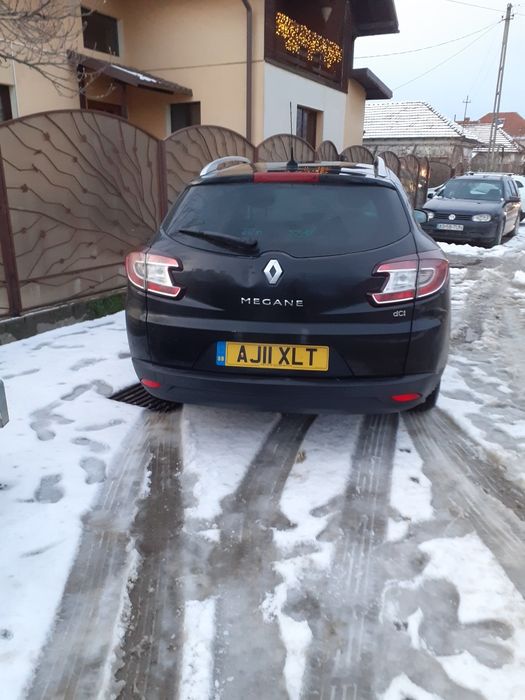 Dezmembrez Megan 3 2011 1.5dci 110cp