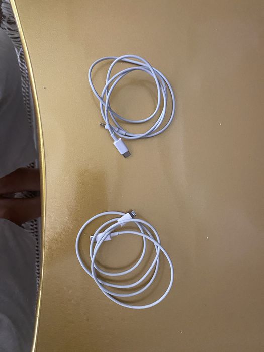 iphone yuzbi orginal 2 ta yaxshi xolatda