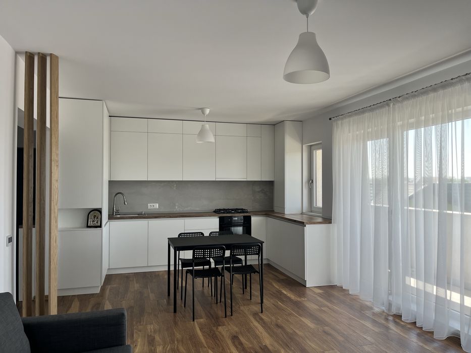 Apartament 3 camere de închiriat – modern, complet mobilat și utilat