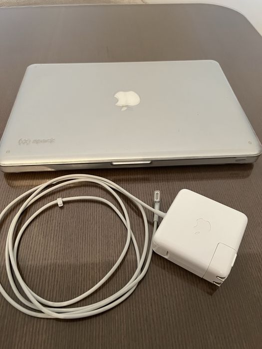 Продам MacBook Pro