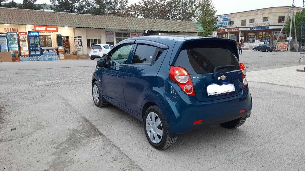 Автомобиль Спарк